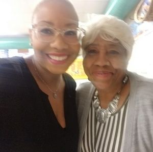 Meet your Posher, Denesha